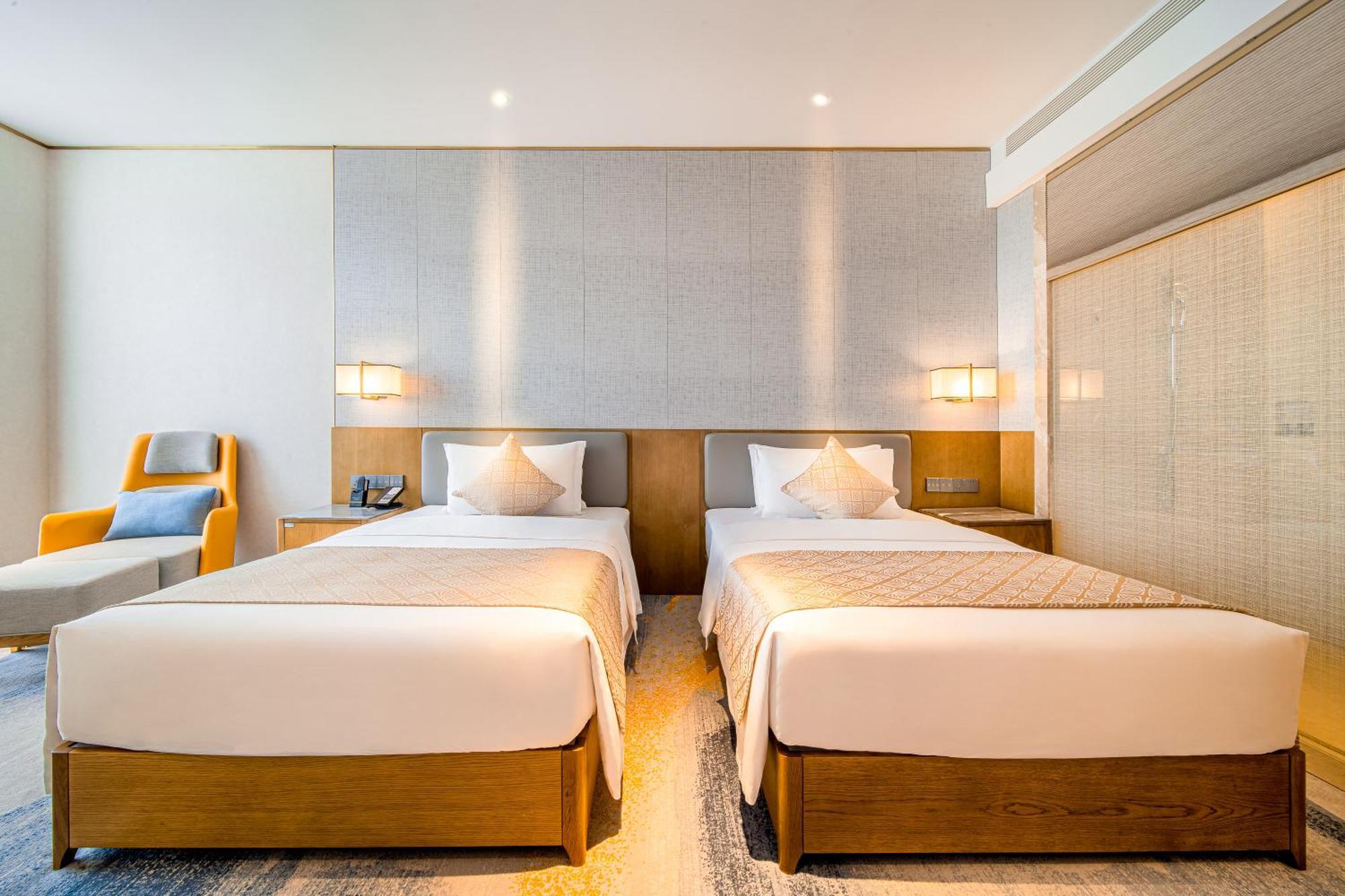 Wyndham Shiyan Downtown Hotel Exterior photo