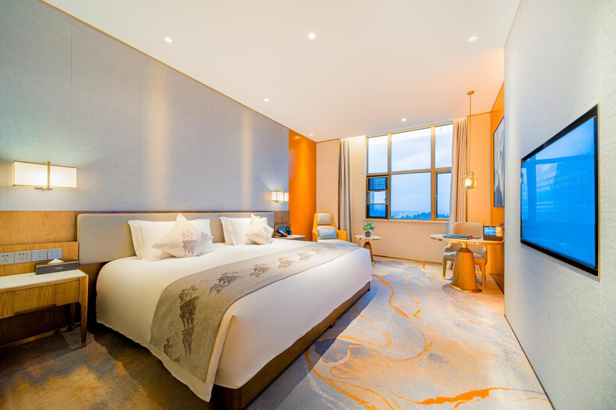 Wyndham Shiyan Downtown Hotel Exterior photo